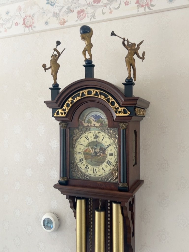 Grote klassieke Zaanse wandklok met maanstand, Ophalen