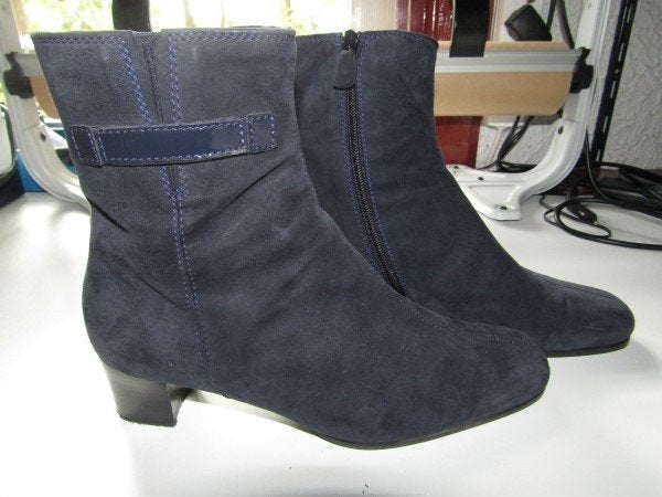 F1543 ARTICO mt 37 laarsjes donkerblauw suède leder leer, Kleding | Dames, Blauw, Lage of Enkellaarzen, Ophalen of Verzenden, Zo goed als nieuw