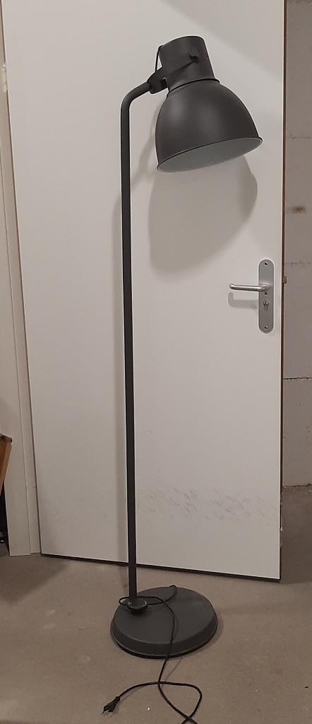 staande lamp (2x), Huis en Inrichting, Ophalen, Overige materialen, Zo goed als nieuw, 150 tot 200 cm