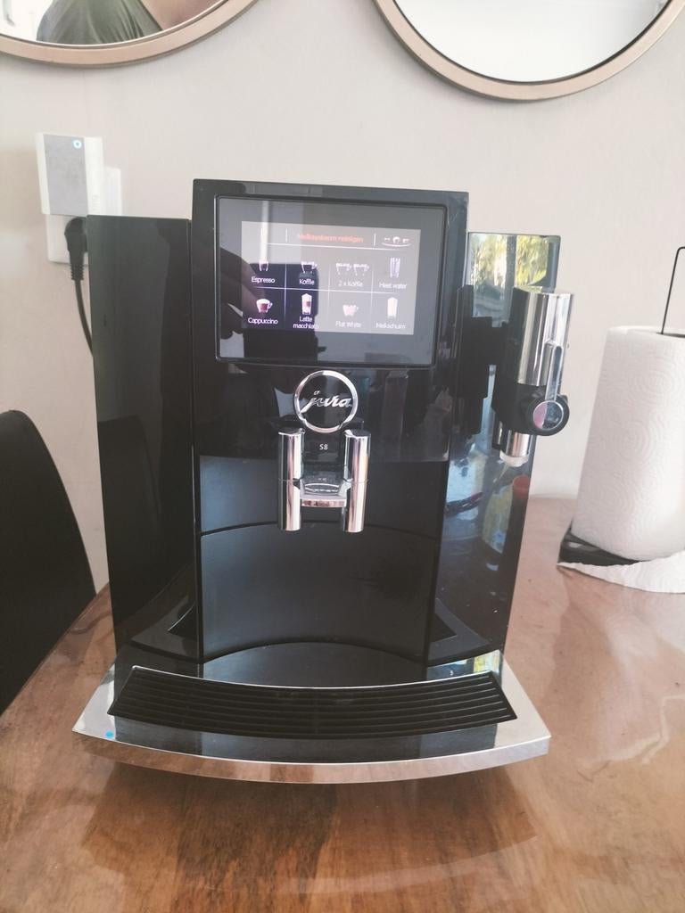 Jura s8, Witgoed en Apparatuur, Koffiezetapparaten, 10 kopjes of meer, Ophalen of Verzenden, Koffiemachine