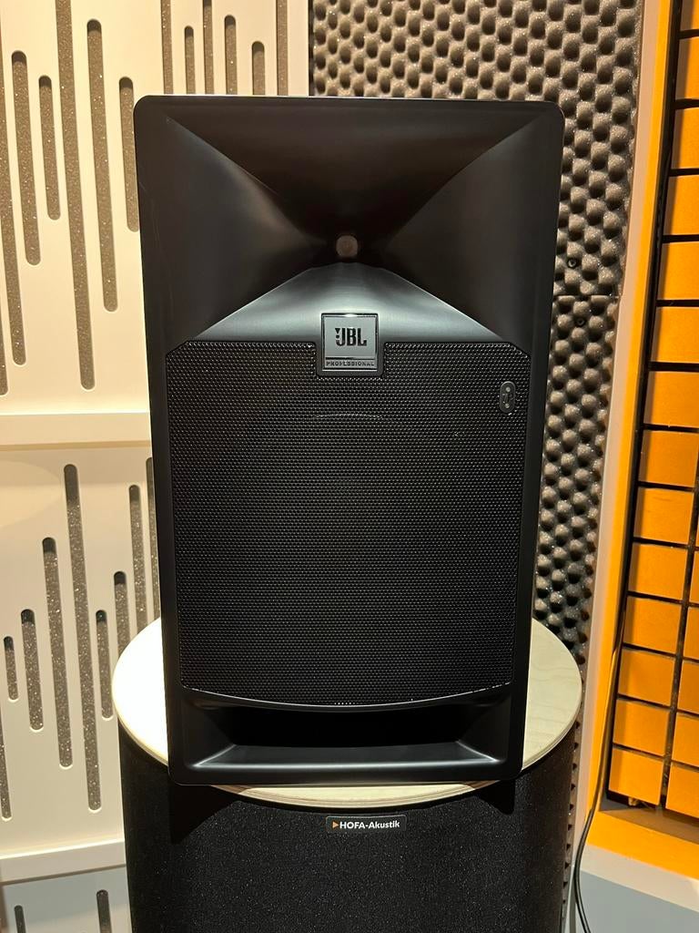 JBL 708p studio monitors, Audio, Tv en Foto, Luidsprekers, Ophalen, JBL, Zo goed als nieuw, 120 watt of meer