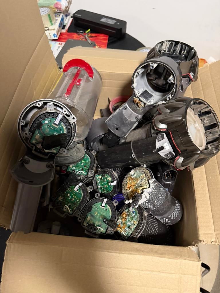 Specialist in Dyson Reparaties & Moederbord Herstel, Witgoed en Apparatuur, Stofzuigers, Ophalen of Verzenden, Zo goed als nieuw