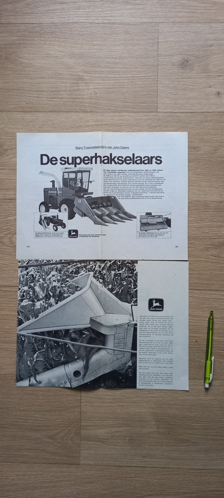 E: JD 3 : JOHN DEERE  hakselaar advertenties., Ophalen of Verzenden