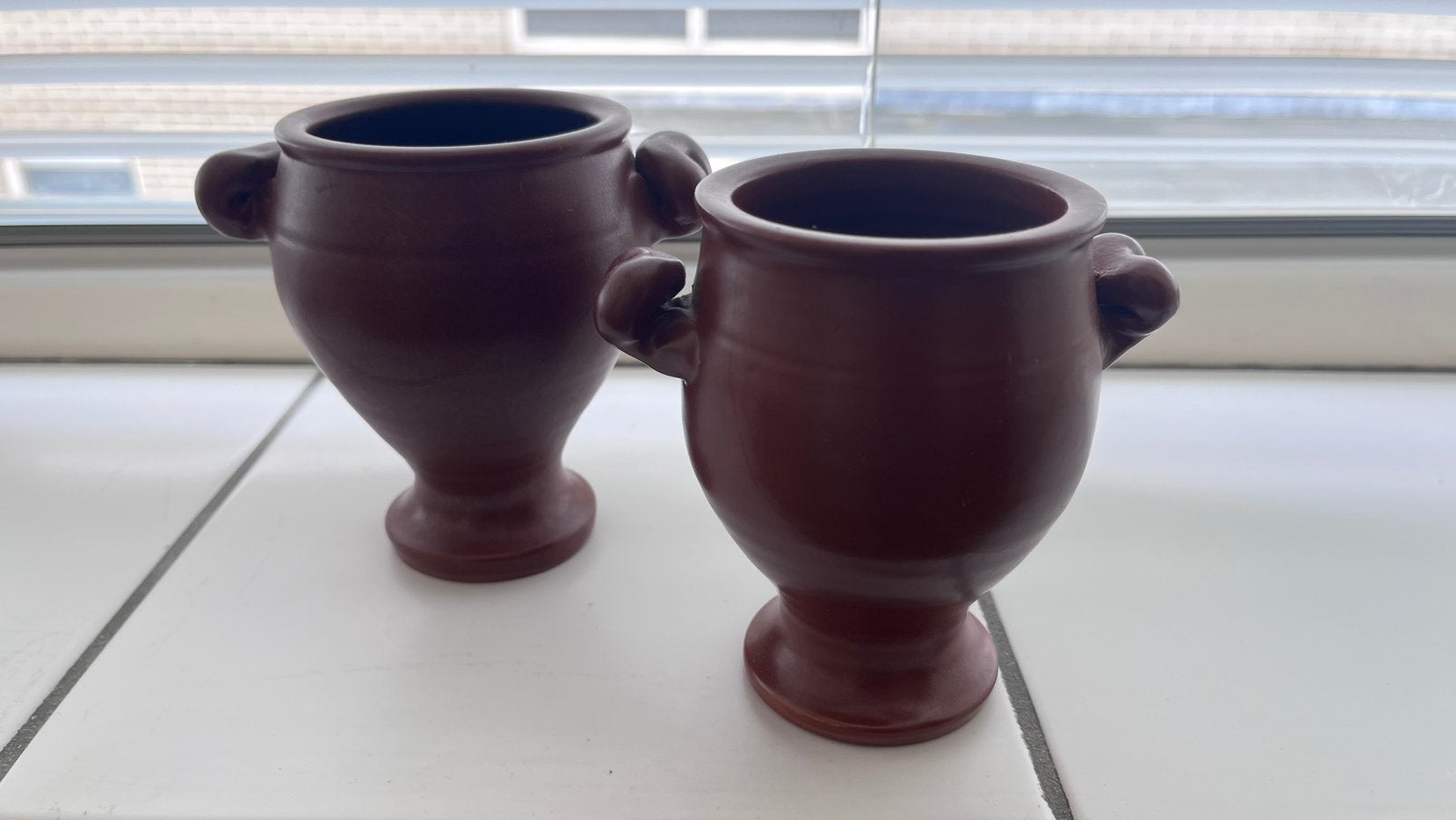 Twee vintage aardewerk potjes, Ophalen, Zo goed als nieuw