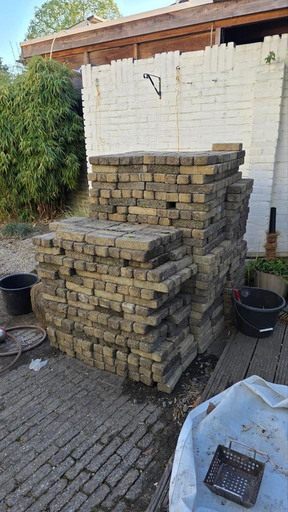 Gratis waaltjes - Ideaal voor tuin of oprit, Tuin en Terras, Tegels en Klinkers, Ophalen, Gebruikt, Klinkers, 10 m² of meer