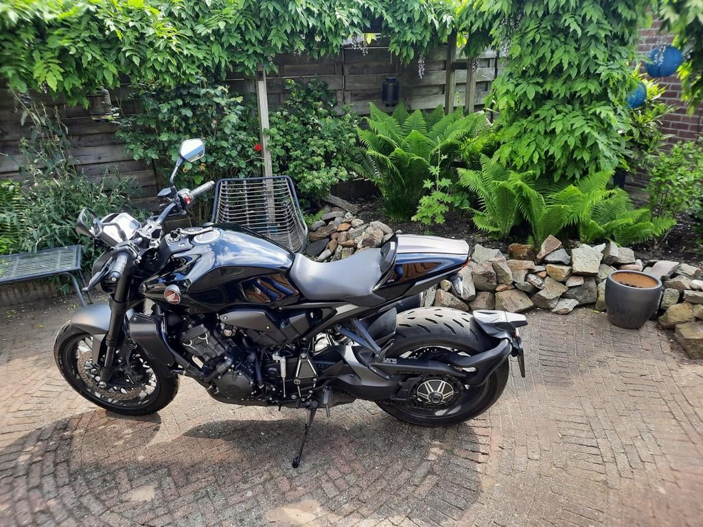 Honda cb1000r black edition Naked Bike, Motoren, Particulier
