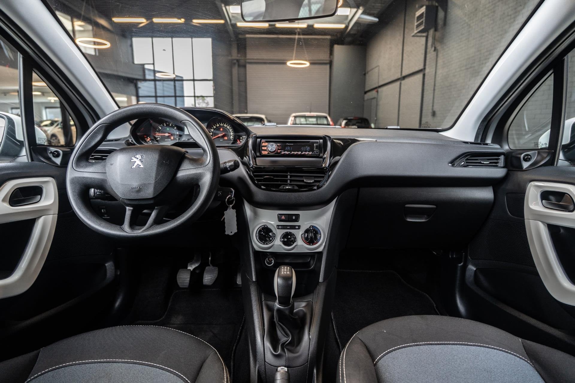 Peugeot 208 1.0 PureTech LIKE | AIRCO | CRUISE | ELEK.RAMEN, Auto's, Voorwielaandrijving, Euro 5, Gebruikt, Met garantie (alle)