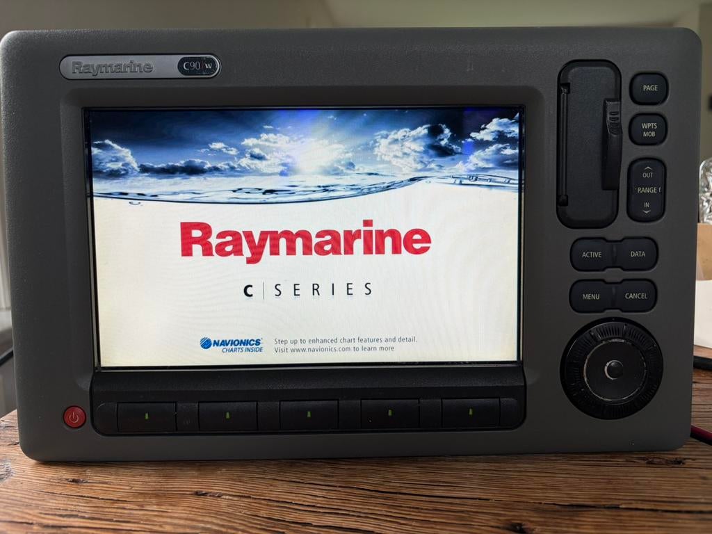 Raymarine C90W kaartplotter E62111, Watersport en Boten, Navigatiemiddelen en Scheepselektronica, Ophalen of Verzenden, Zo goed als nieuw