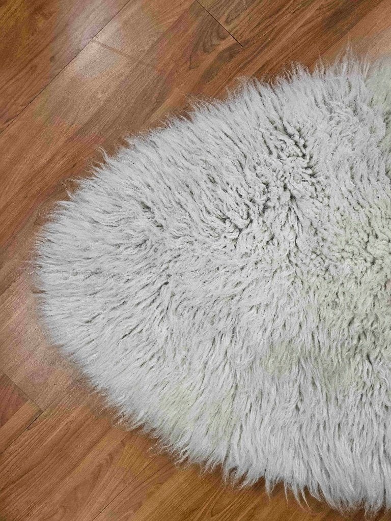 Wollen flokati kleed 150/70 cm, Huis en Inrichting, Stoffering | Tapijten en Kleden, Gebruikt, 100 tot 150 cm, Wit, Etten-Leur
