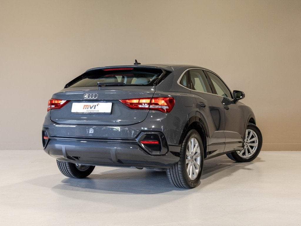 Audi Q3 Sportback 35 TFSI Business Edition / 150pk / Leder /, Auto's, Audi, Stof, 4 cilinders, 1505 kg, Origineel Nederlands