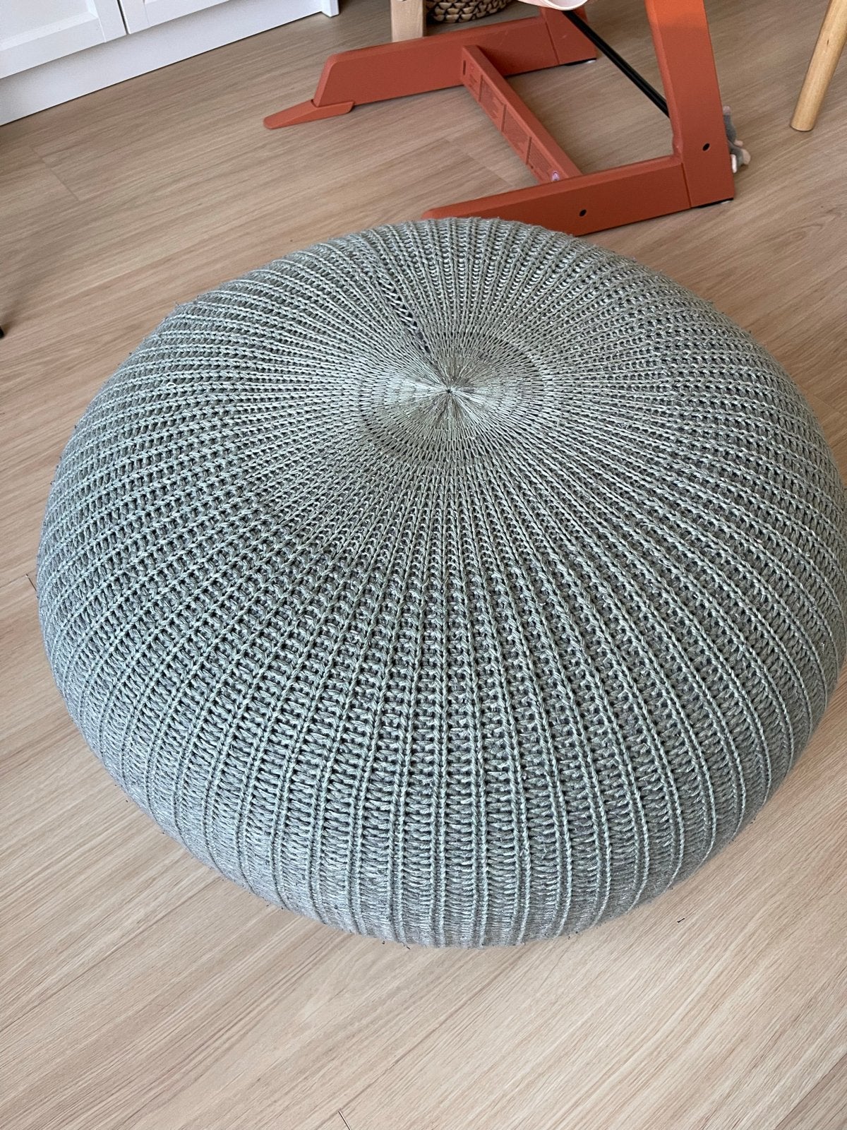 IKEA Grote ronde poef van stof - Zo goed als nieuw, Ophalen, Rond, Minder dan 50 cm, Zo goed als nieuw