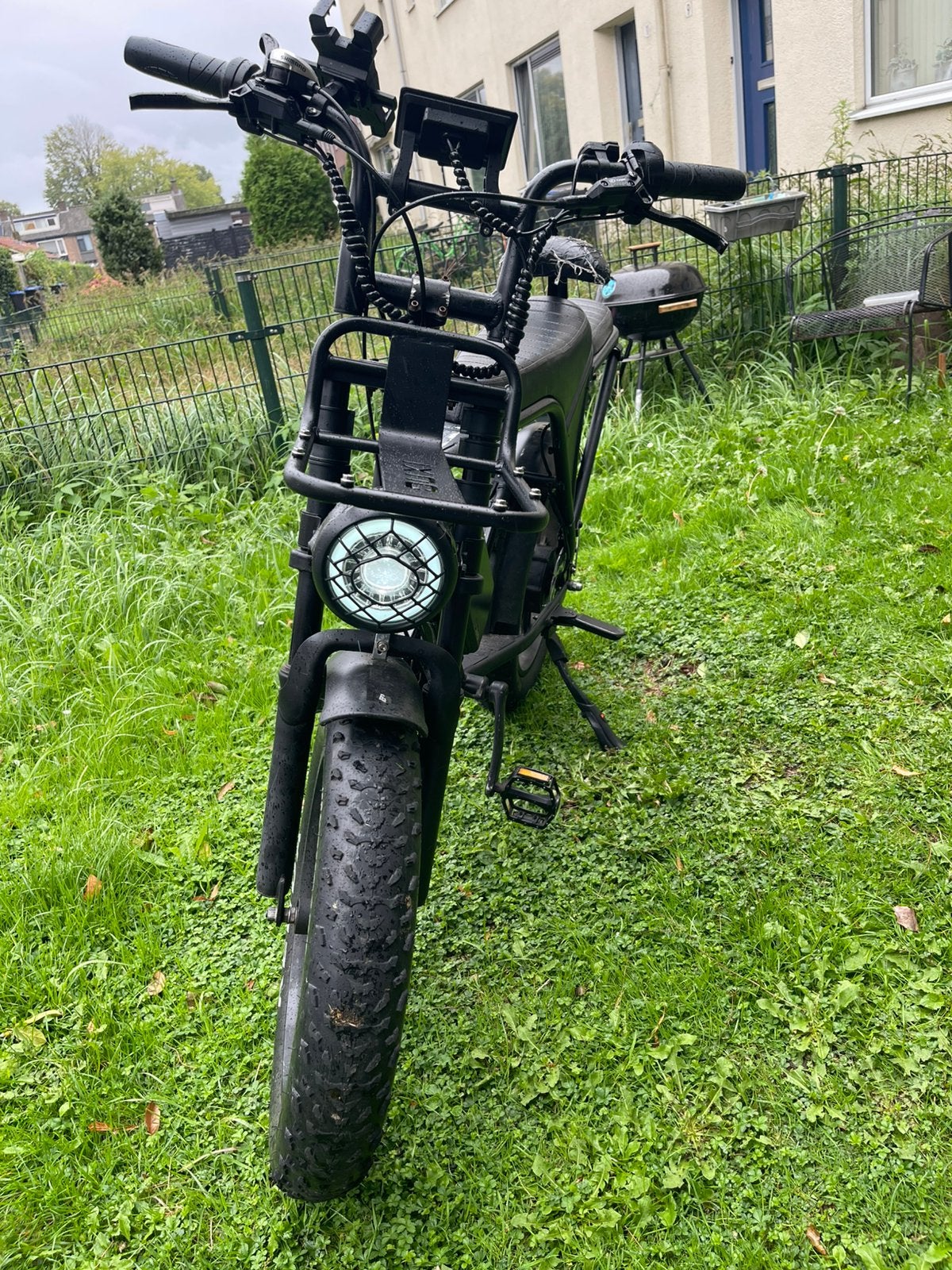 Ouxi v8, Gebruikt, 59 cm of meer, 50 km per accu of meer, Ophalen
