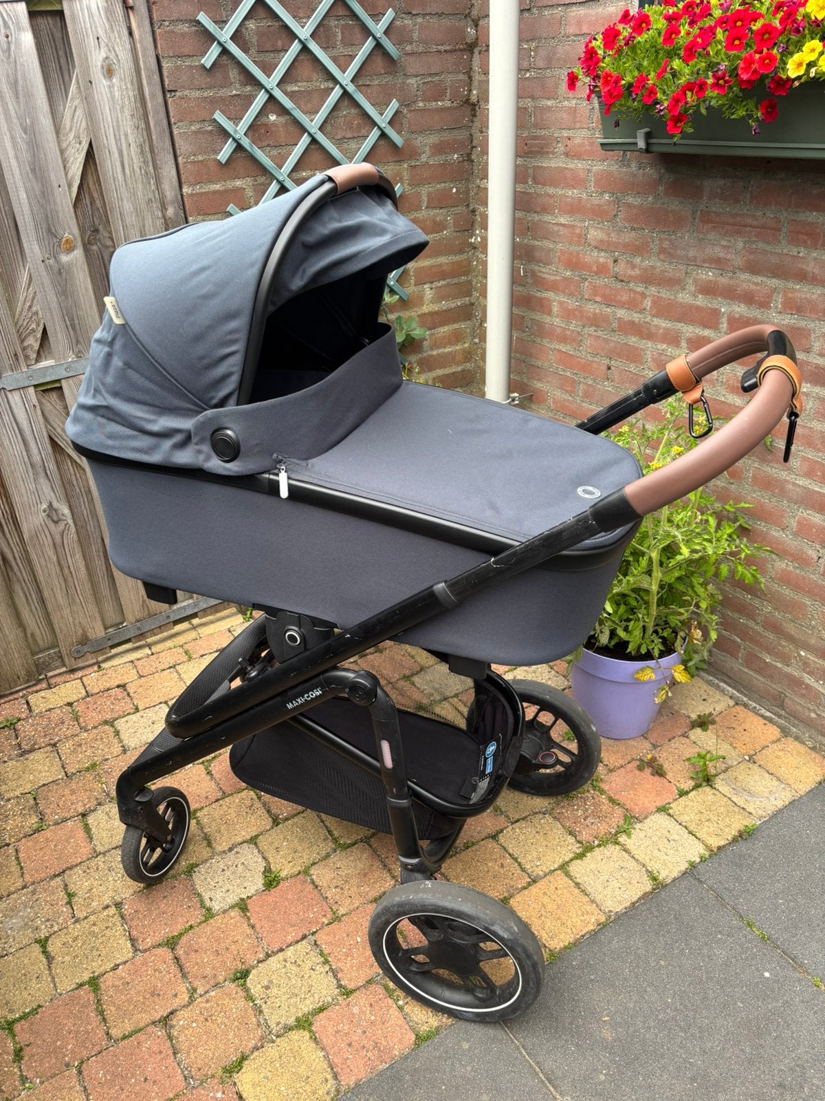 Maxi cosi plaza+ met toebehoren, Ophalen, Zo goed als nieuw, Combiwagen, Maxi-Cosi