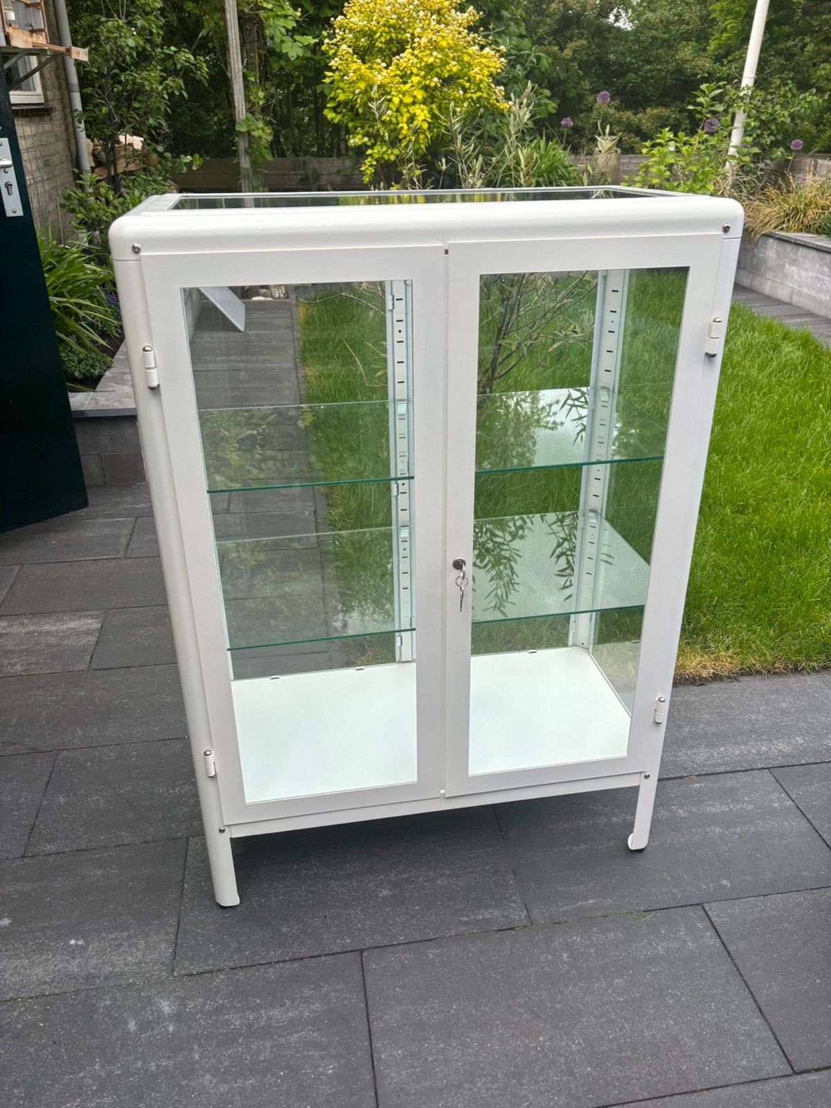 Vitrinekast Ikea Fabrikor, Huis en Inrichting, Kasten | Vitrinekasten, Ophalen of Verzenden, Zo goed als nieuw, 25 tot 50 cm, 50 tot 100 cm