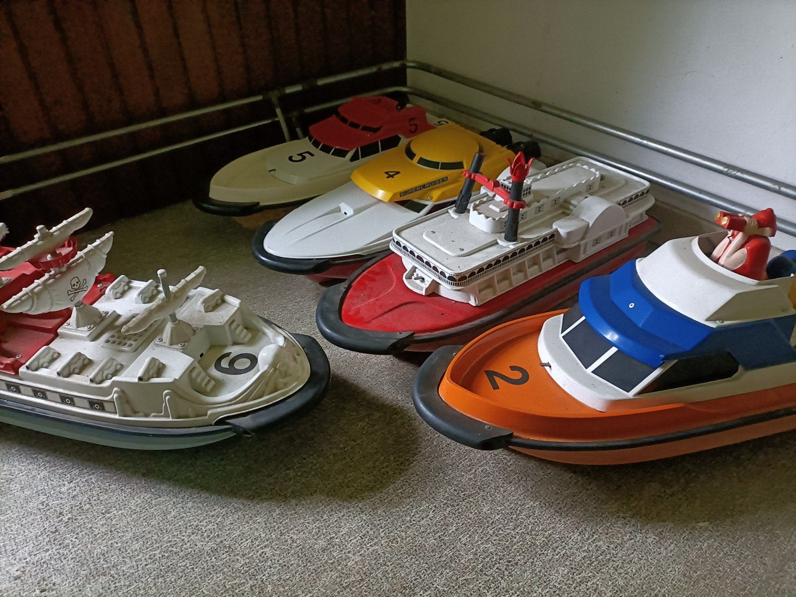 Uitzonderlijk unieke vondst: 5 Vintage Tornado Amusementsbot, Ophalen
