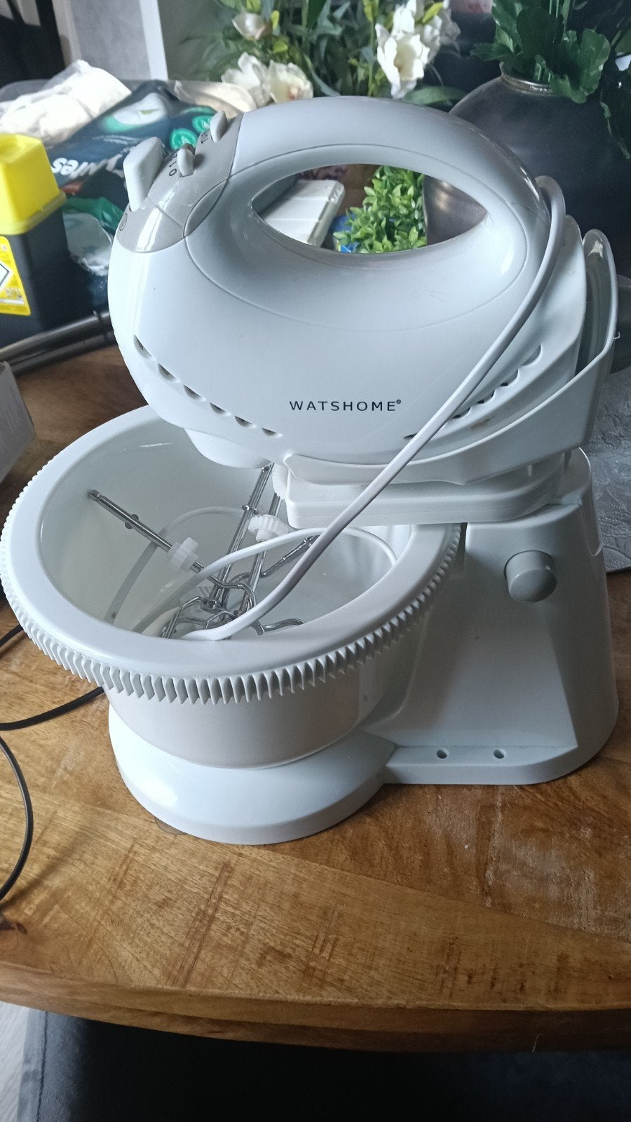 WATSHOME Handmixer met standaard en mengkom, Gebruikt, 3 snelheden of meer, Ophalen of Verzenden, 2 tot 3 liter