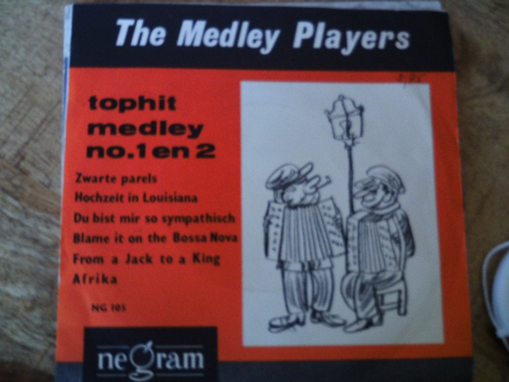 medley players - tophit medley 5jul, 7 inch, Ophalen of Verzenden, Zo goed als nieuw, Fotohoes