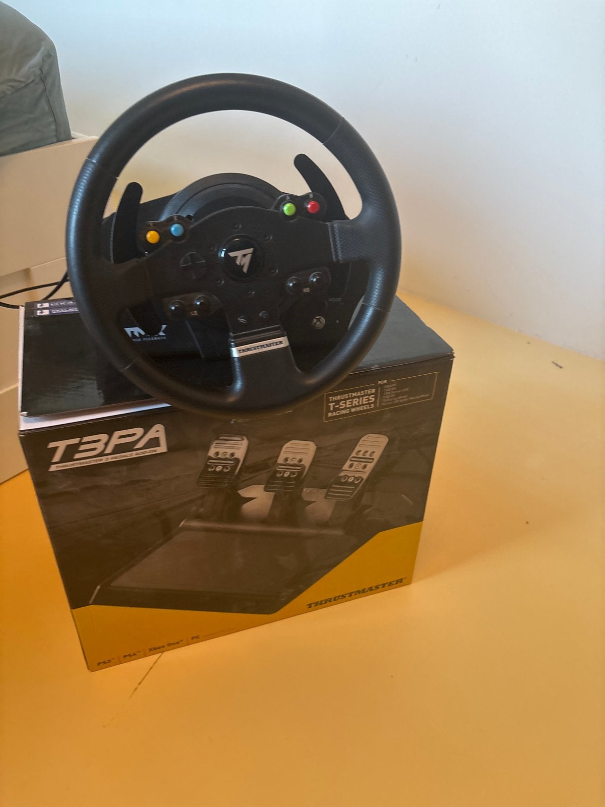 Thrustmaster TMX Pro Force Feedback racestuur met T3PA pedal, Racestuur, Gebruikt, Force feedback, Ophalen of Verzenden