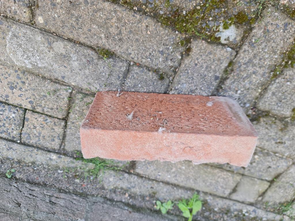 Stenen te koop. Overdag Ophalen, Doe-het-zelf en Verbouw, Metselstenen, Ophalen, Nieuw, Bakstenen