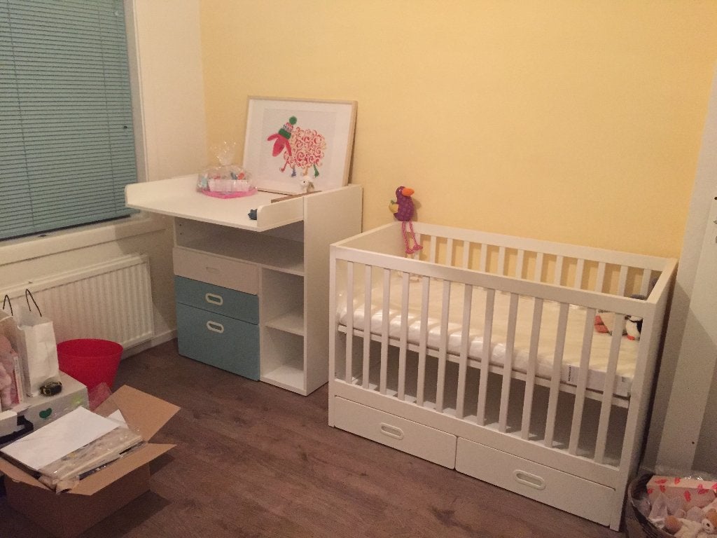 IKEA Stuva babybedje ledikant, Kinderen en Baby's, Babywiegjes en Ledikanten, Ophalen, Gebruikt, Ledikant