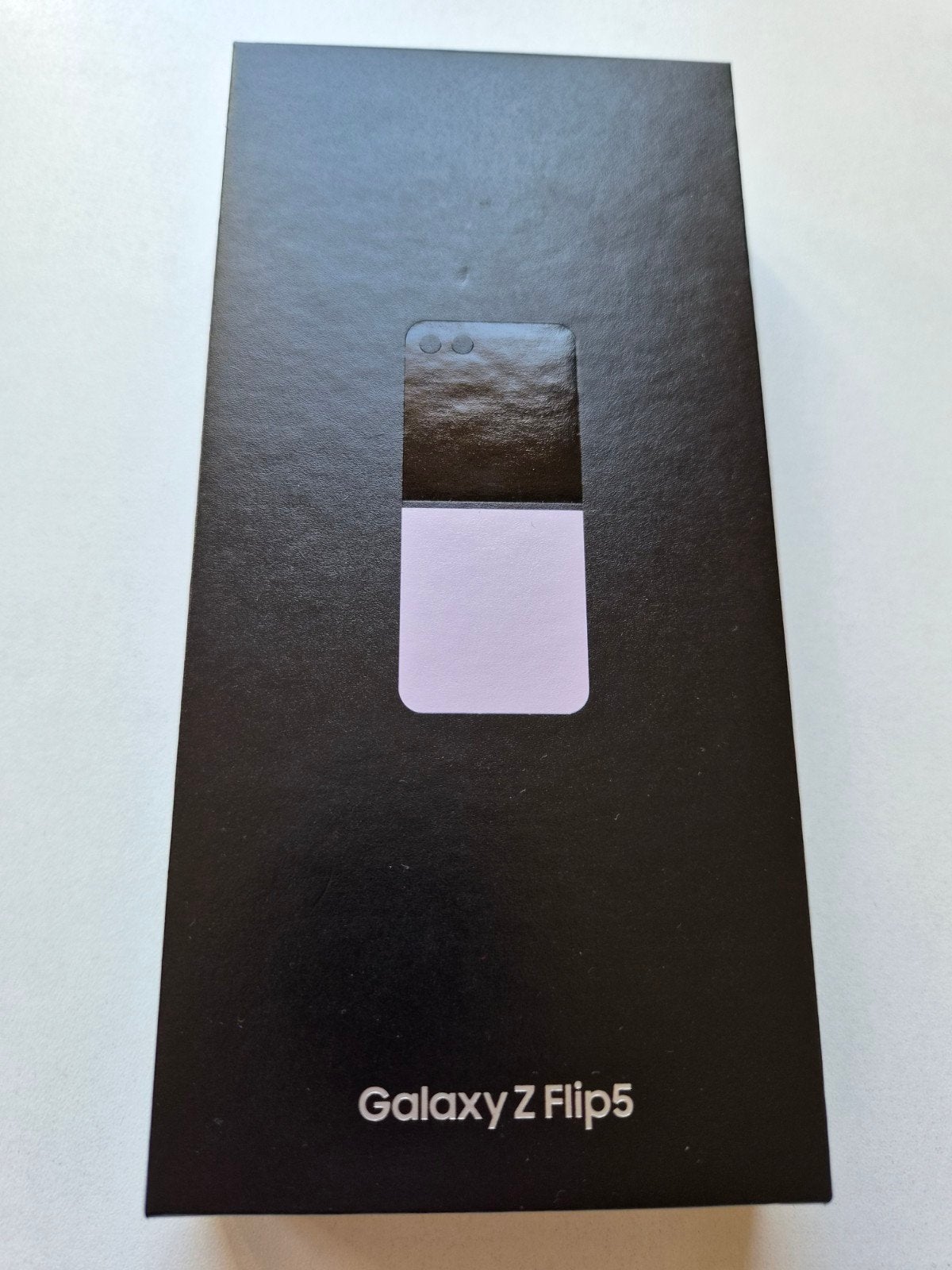 Samsung Galaxy Z Flip5 256GB Lavender - Zo goed als nieuw