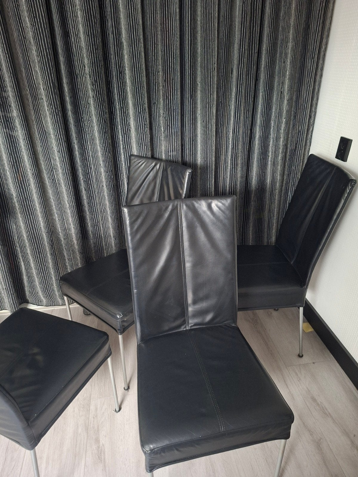 4 zwarte leren HvS stoelen, Huis en Inrichting, Ophalen, Gebruikt, Zwart, Leer