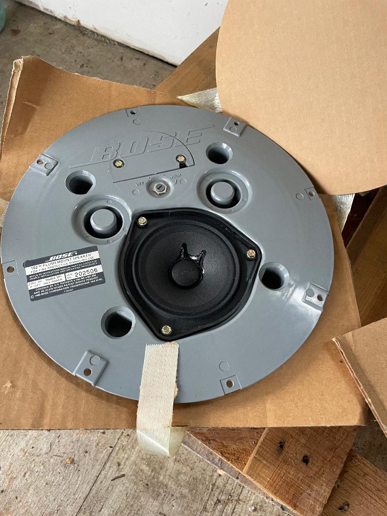 Bose 102 flush mount plafond speakers 3x, Ophalen of Verzenden, Zo goed als nieuw, Minder dan 60 watt, Bose