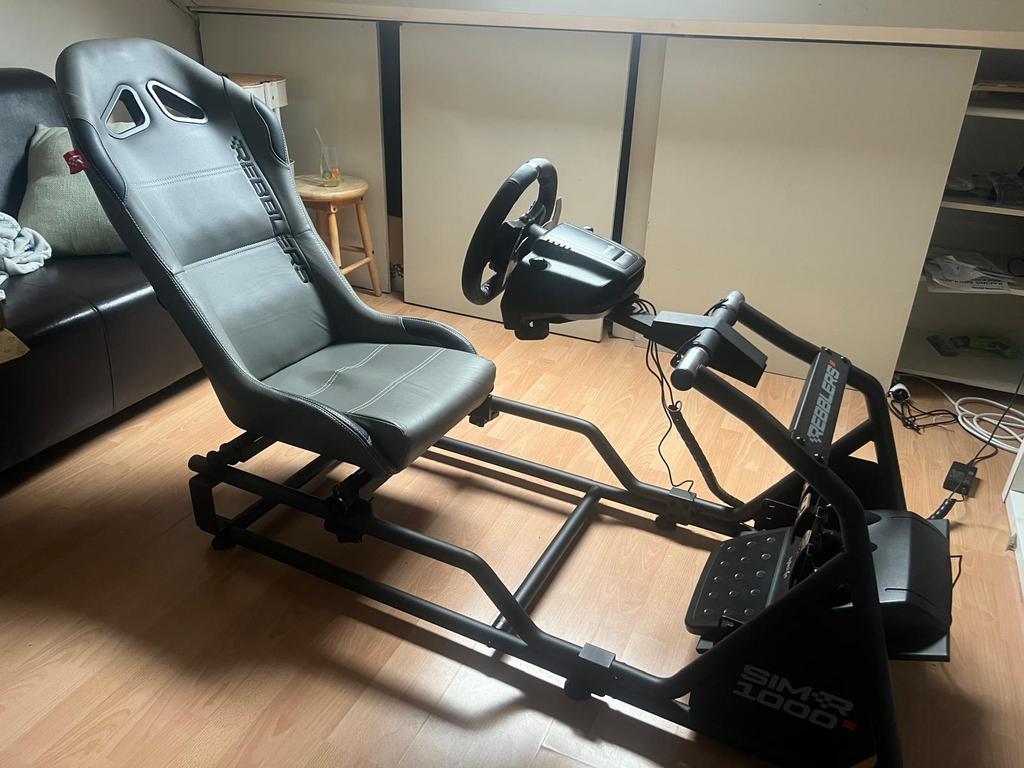 Simr1000 simrace set, evt met stuur, Ophalen, Zo goed als nieuw