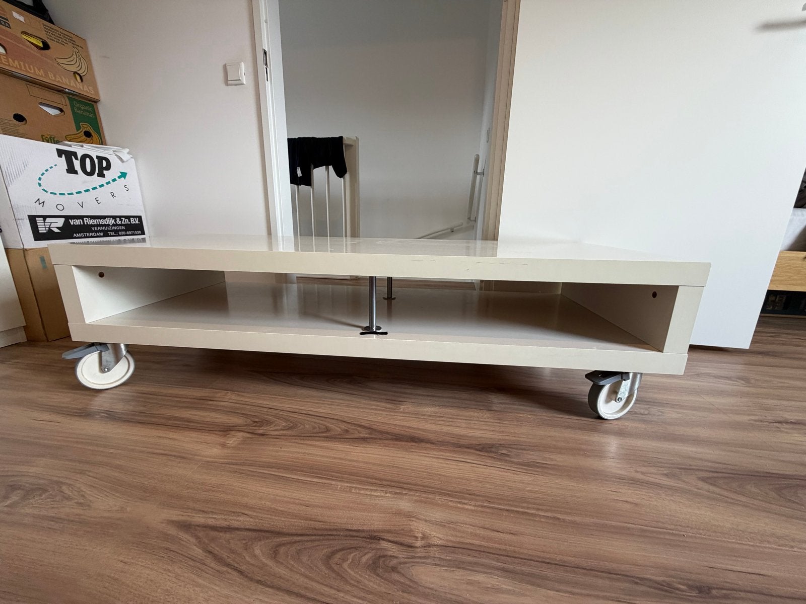 TV-meubel op wielen - wit/crème, Ophalen, Overige materialen, Gebruikt, 100 tot 150 cm