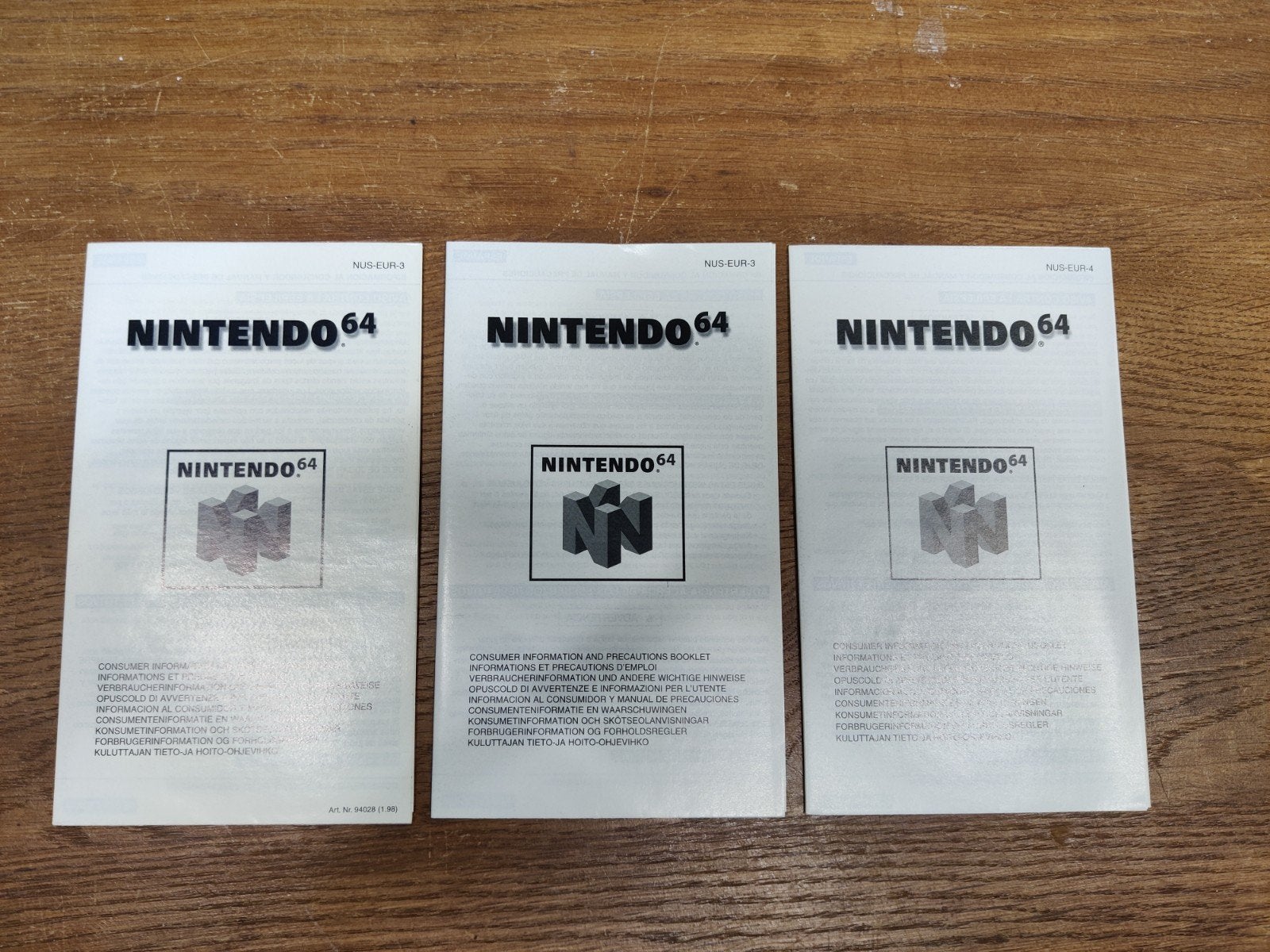 Nintendo 64 Handleidingen (3 stuks), Spelcomputers en Games, Ophalen of Verzenden, Gebruikt, Zonder controller