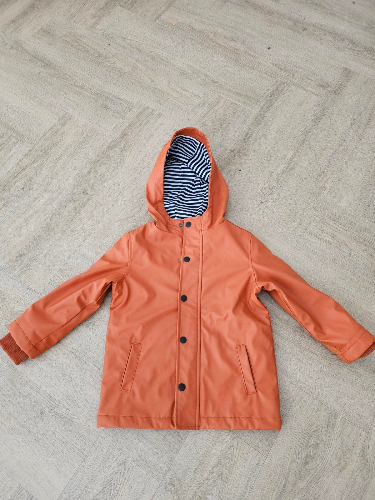 Hema regenjas oranje gestreept gevoerd maat 98/104, Jongen of Meisje, Nieuw, Ophalen of Verzenden, Hema