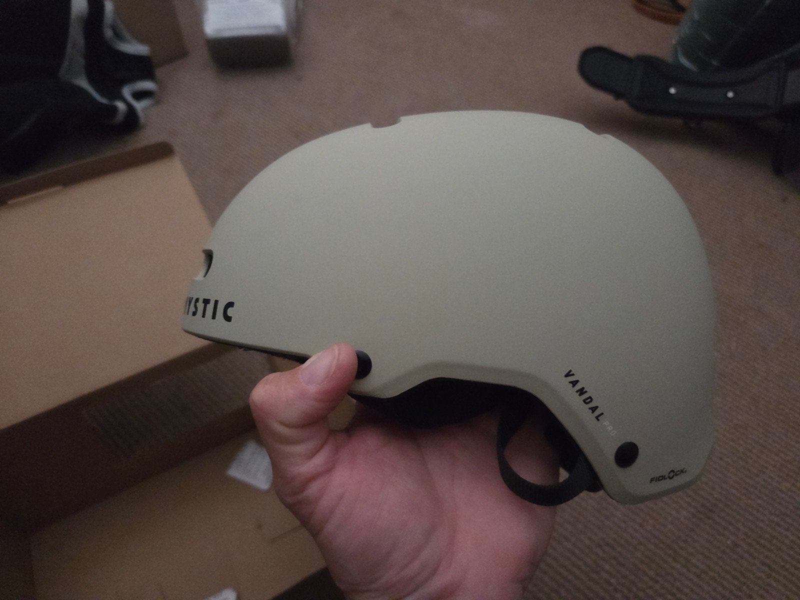 Mystic Kitesurf helm M/L nieuw Beige, Ophalen of Verzenden, Nieuw, Overige typen
