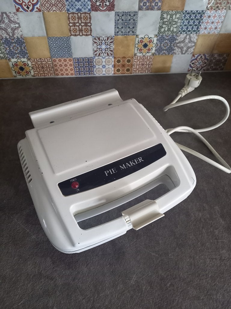 Pie Maker, Ophalen, Zo goed als nieuw