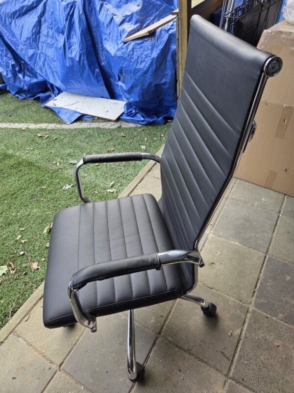 bureaustoel, Ophalen, Gaming bureaustoel, Zwart, Zo goed als nieuw