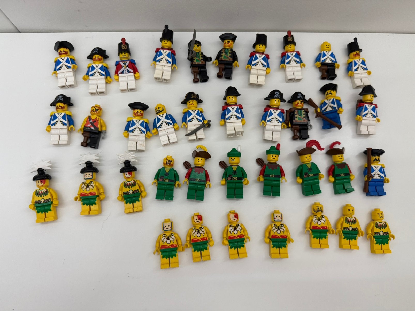Lego poppetjes/minifiguren 37 stuks verschille de soorten, Ophalen of Verzenden, Zo goed als nieuw