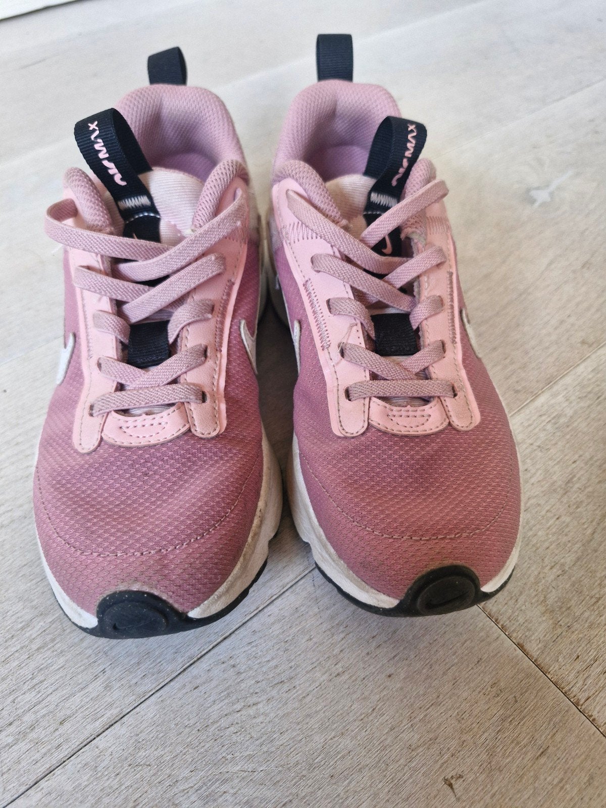 Mooie roze Nike sportschoenen maat 34, Kinderen en Baby's, Kinderkleding | Schoenen en Sokken, Meisje, Sportschoenen, Ophalen of Verzenden