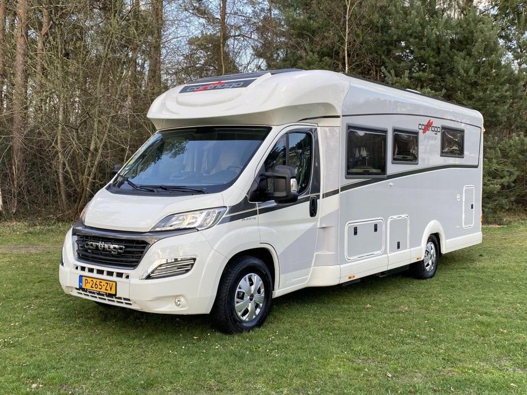 Carthago C-Tourer T 150 (2017) Nieuwstaat | Queensbed | Aut., Half-automaat, Tot en met 2, Bedrijf, Diesel