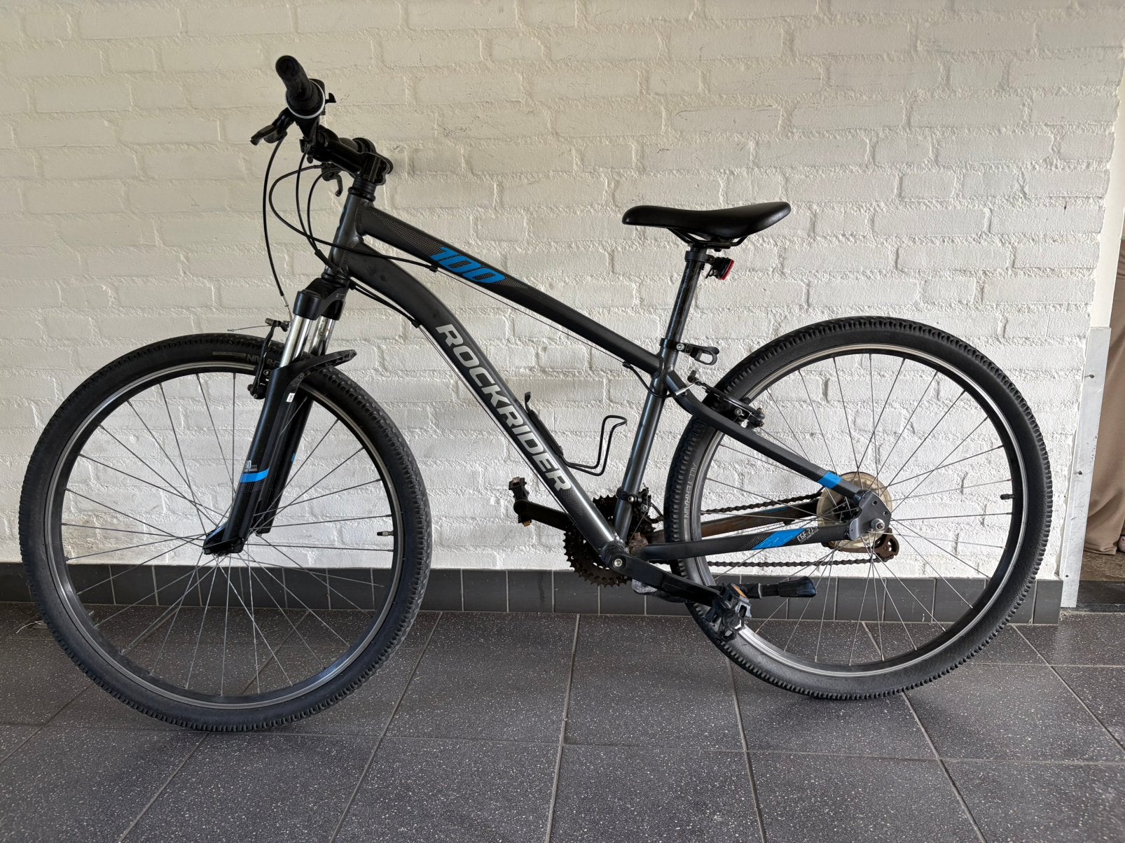 Rockrider mountainbike in zwart/blauw, Fietsen en Brommers, Gebruikt, Hardtail, 45 tot 49 cm, Ophalen