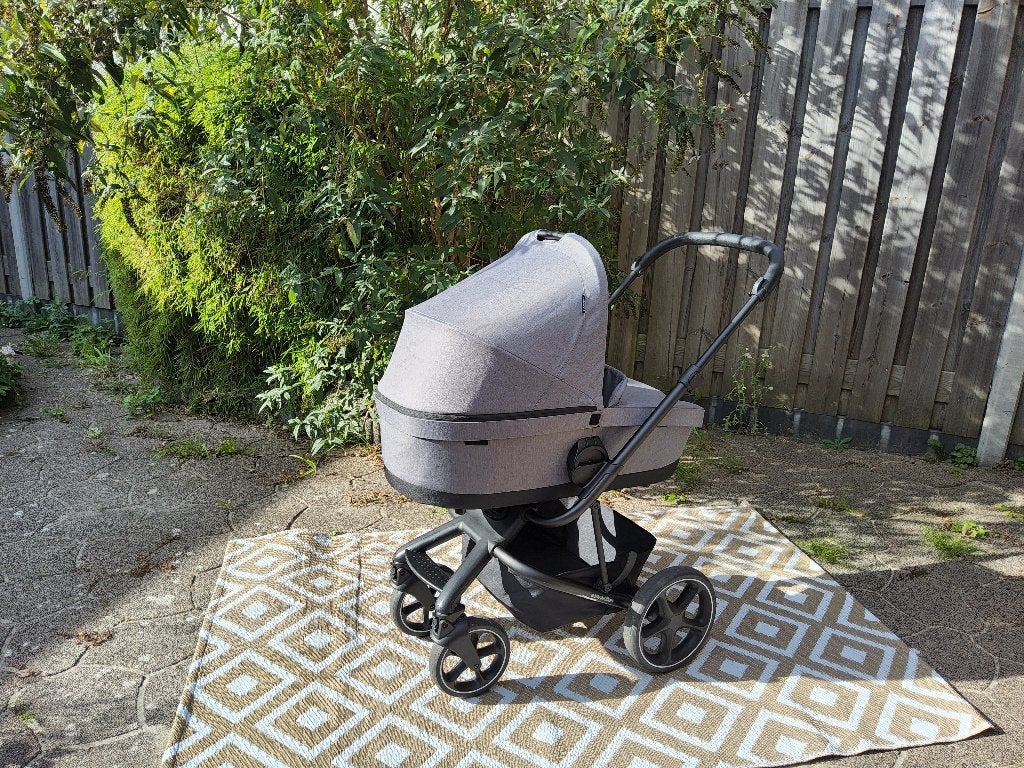 Easywalker Harvey 3 combi-kinderwagen – complete set, Zo goed als nieuw, Combiwagen, Met reiswieg, Ophalen