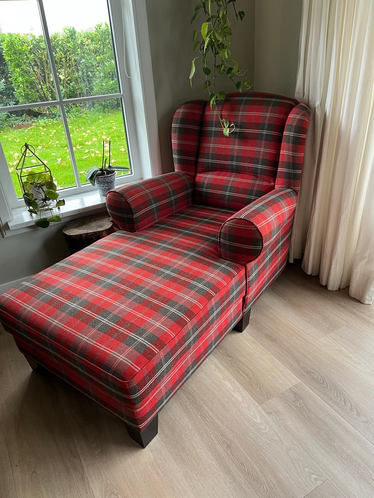 Comfortabele chaise longue met Schotse ruit, Ophalen, Zo goed als nieuw, 75 tot 100 cm, Stof