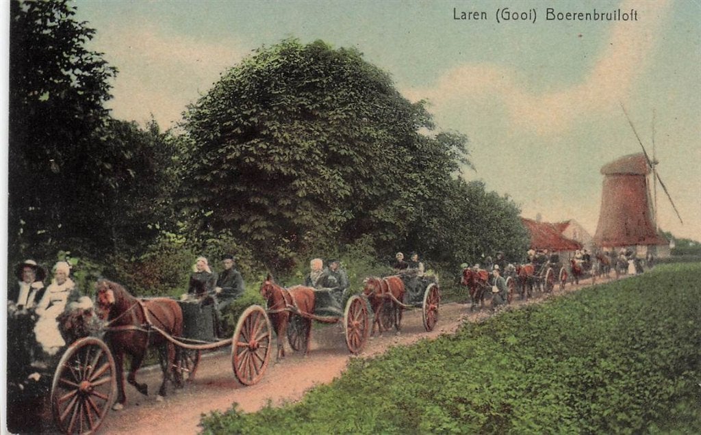 702-100-043 Laren (Gooi) Boerenbruiloft, Verzamelen, Verzenden, Voor 1920, Noord-Holland