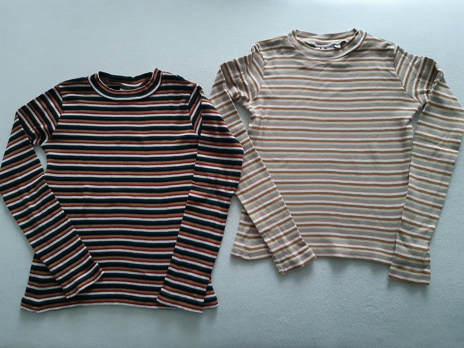 2 gestreepte longsleeves, mt. 152/158, Meisje, Ophalen of Verzenden, Zo goed als nieuw, Shirt of Longsleeve