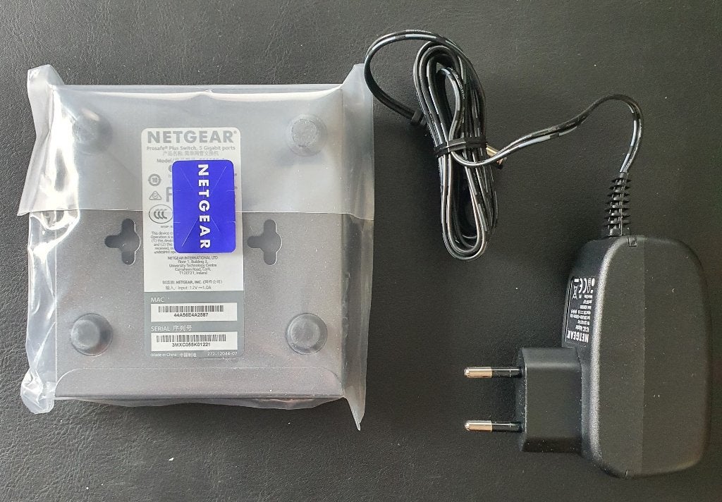 Netgear proSafe GS105E, Computers en Software, Netwerk switches, Ophalen of Verzenden, Nieuw