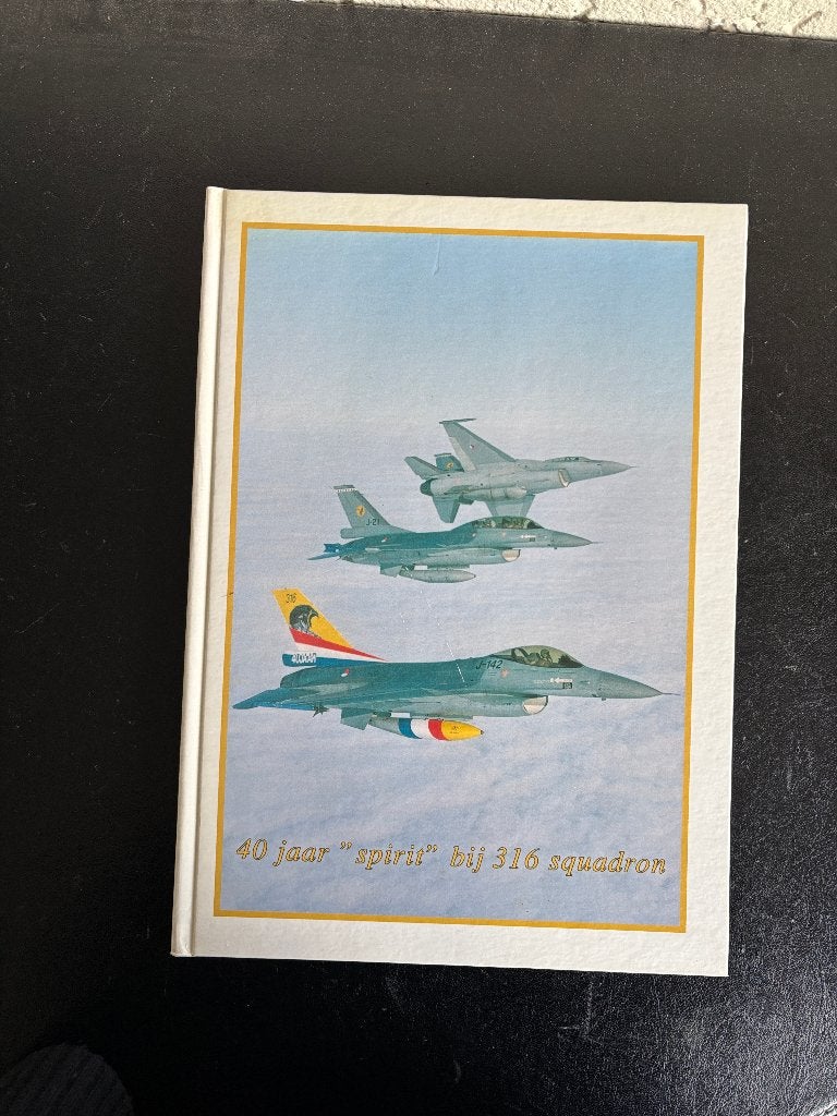 40 jaar 'spirit' bij 316 Squadron - Ben Cath - 1993, Gelezen, Ophalen of Verzenden, 1945 tot heden, Luchtmacht