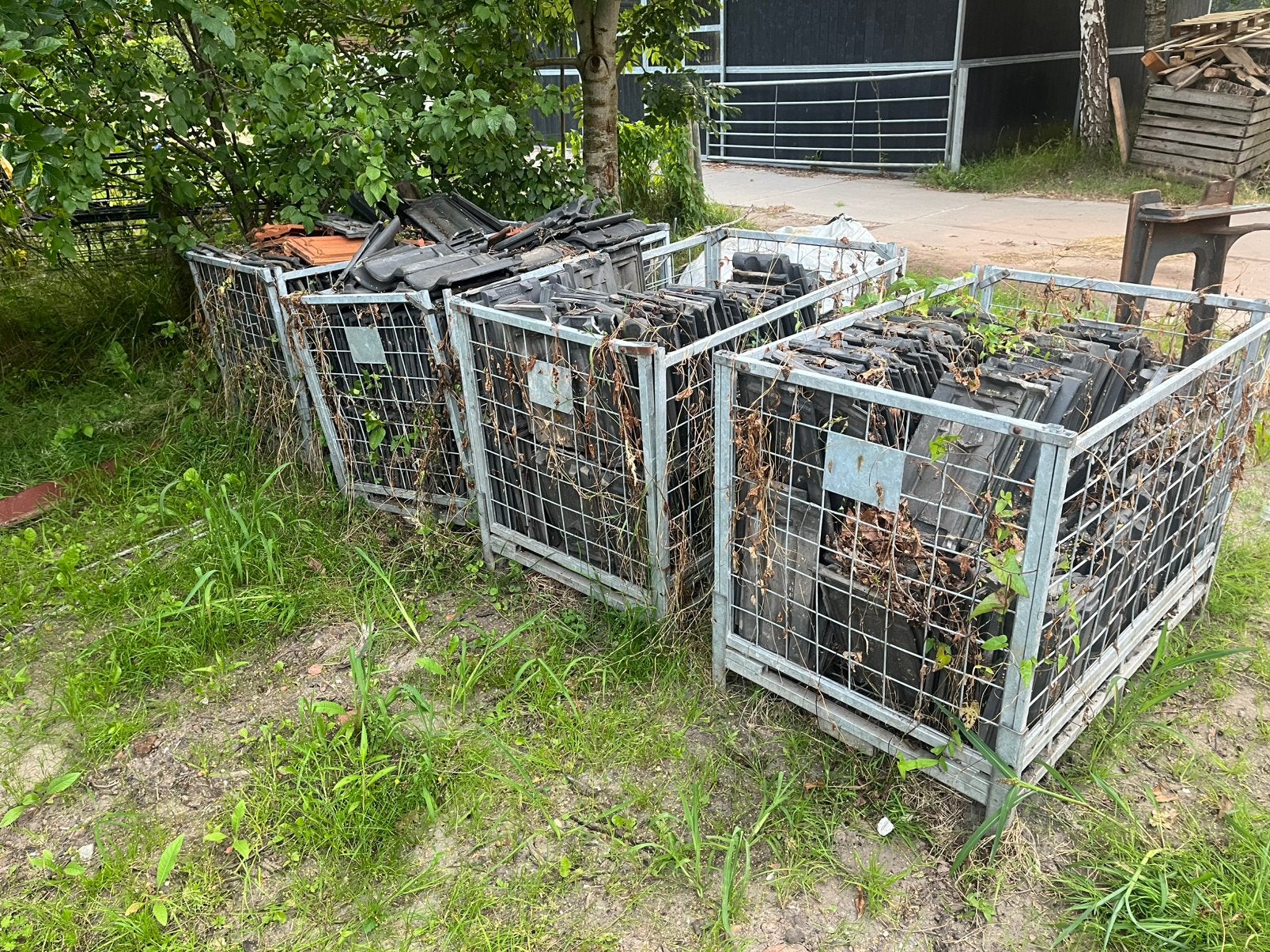 Dakpannen / OVH dakpannen grijs, Ophalen, Steen of Klei, Zo goed als nieuw, 15 m² of meer