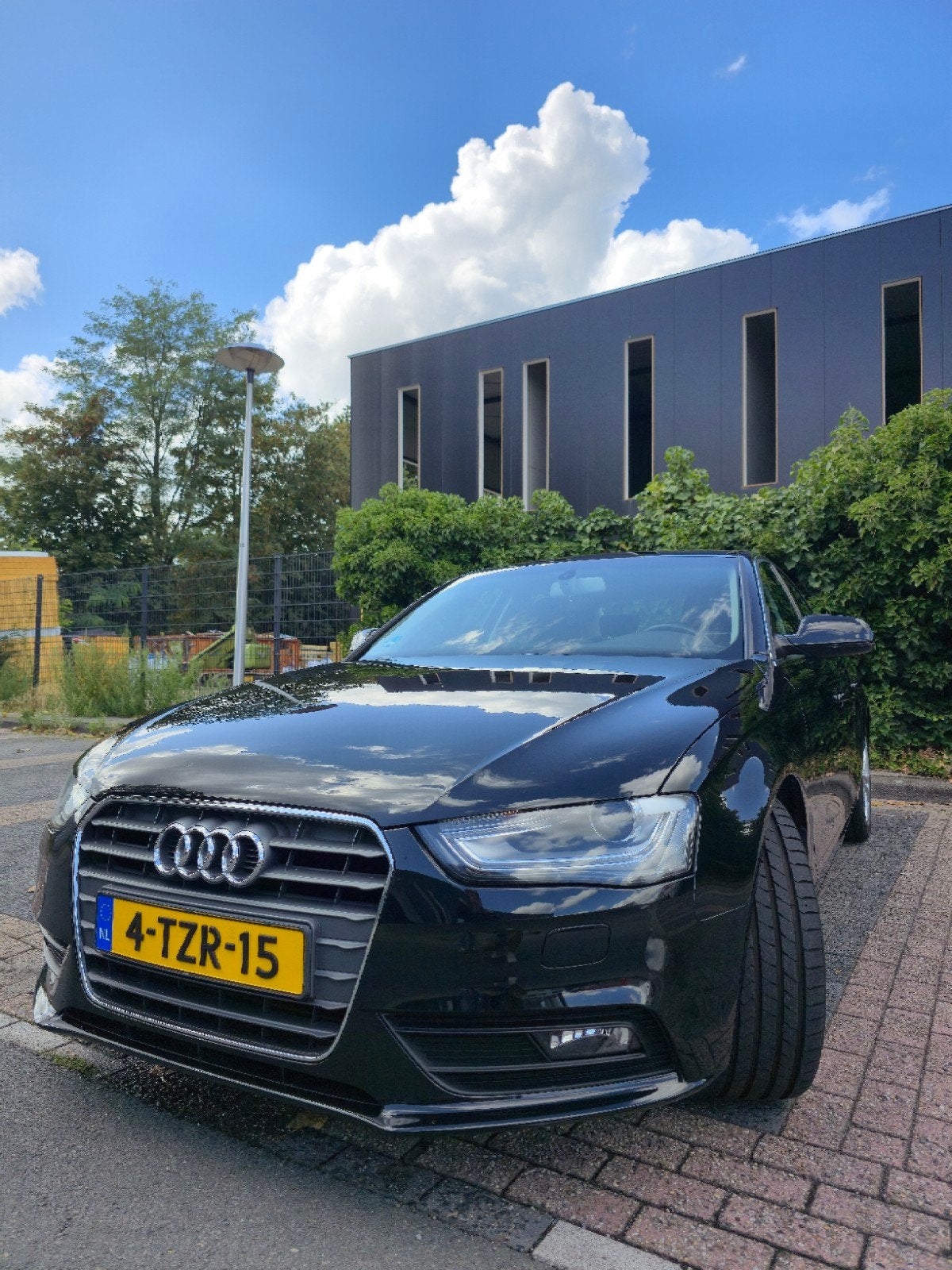 Audi A4 1.8TFSI 125KW 2014 Zwart, Auto's, Voorwielaandrijving, 4 cilinders, A4, Zwart