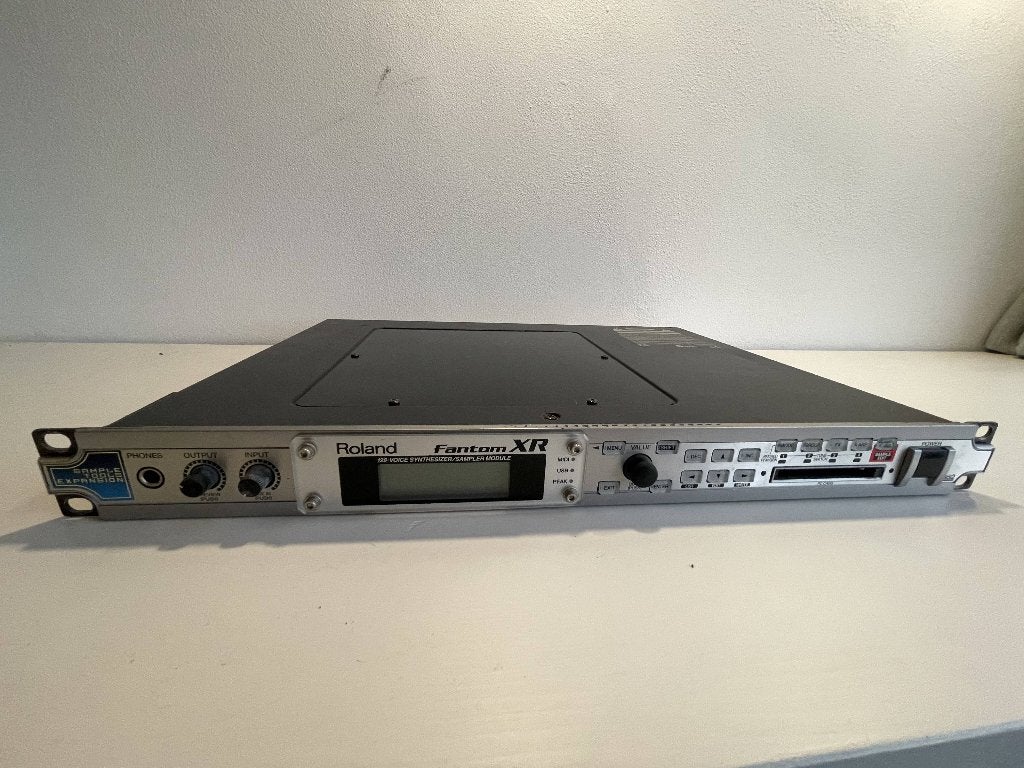 Roland Fantom XR, Ophalen, Roland, Overige aantallen, Zo goed als nieuw