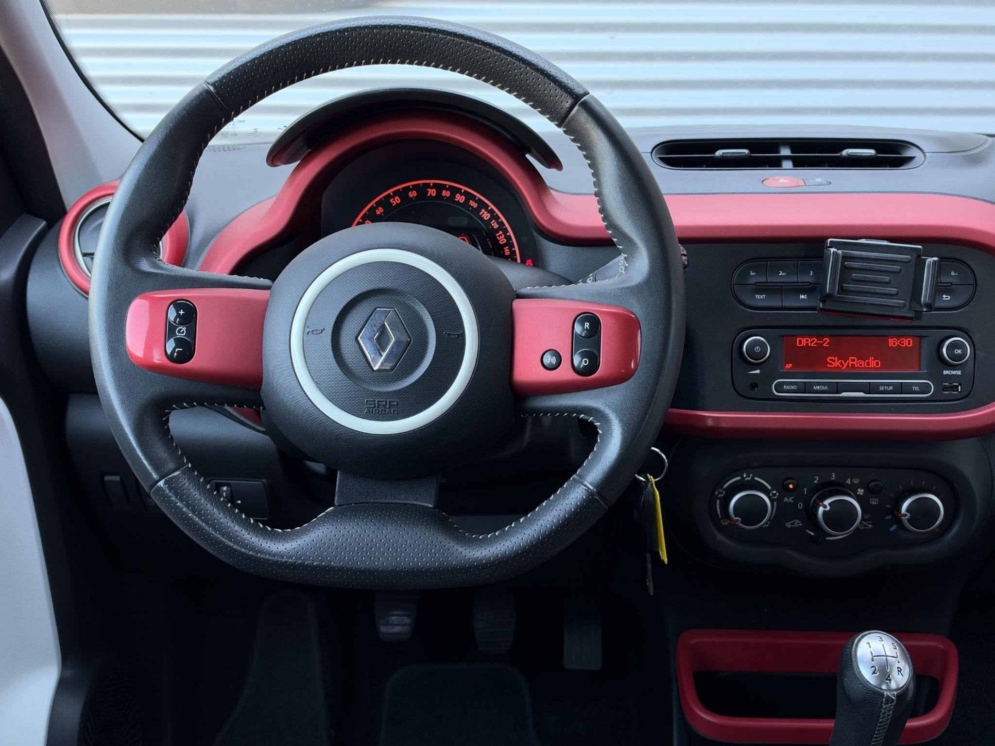 Renault Twingo 1.0 SCe Collection Airco|Elektr. Ramen|N.A.P|, Auto's, Gebruikt, Euro 6, 4 stoelen, Origineel Nederlands