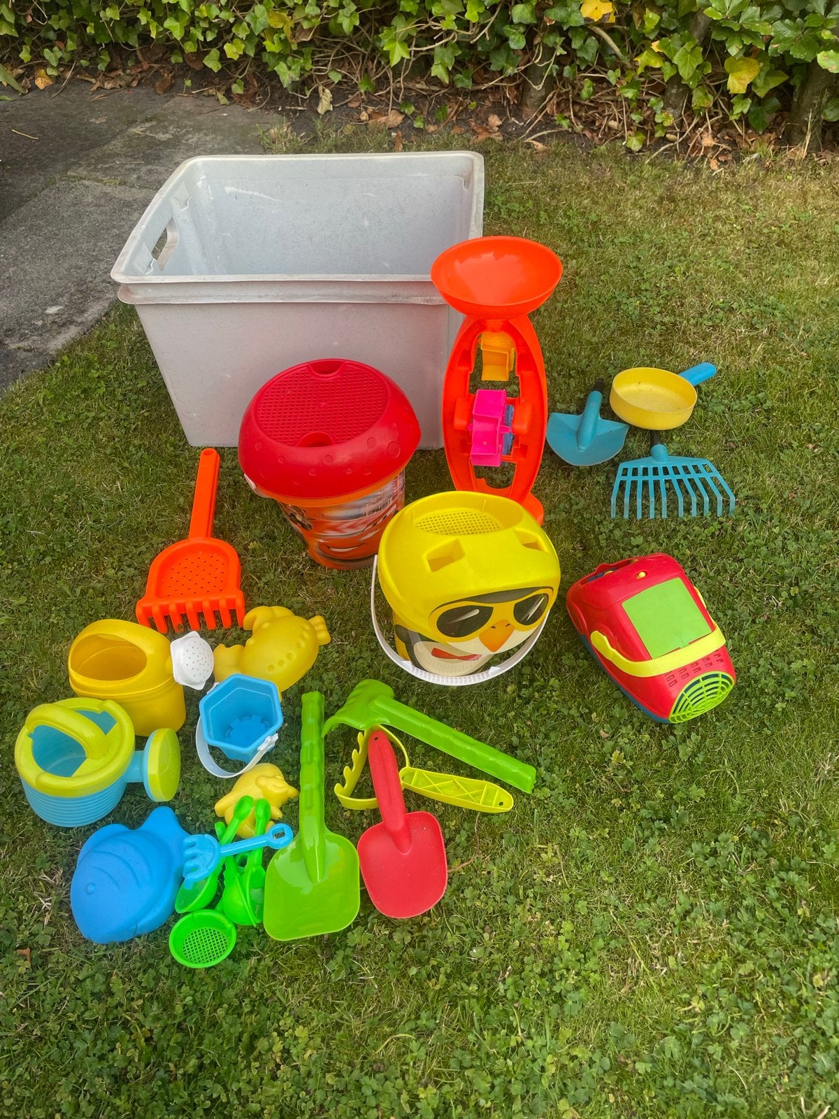 Grote set buitenspeelgoed: zandbak, schepjes, kruiwagen, Ophalen, Gebruikt