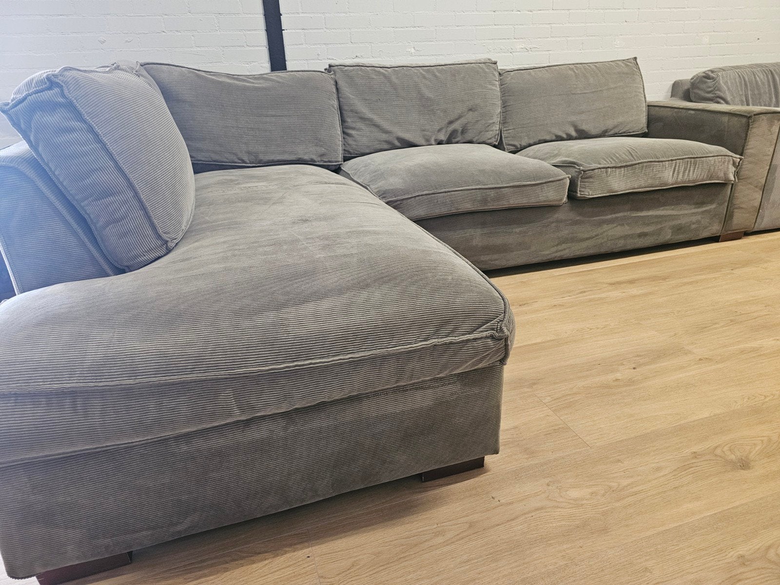Hoekbank Thomas ribstof, 125 cm of meer, 125 cm of meer, Zo goed als nieuw, Info@homefriesland.nl